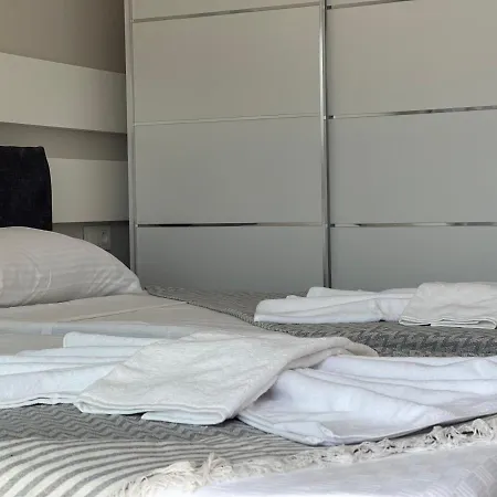 Site Icinde Lux Daire 아파트 페티예